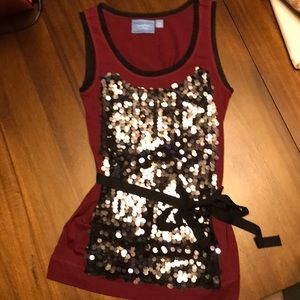☃️ 4/$20 Simply Vera Vera Wang Sequin Tank